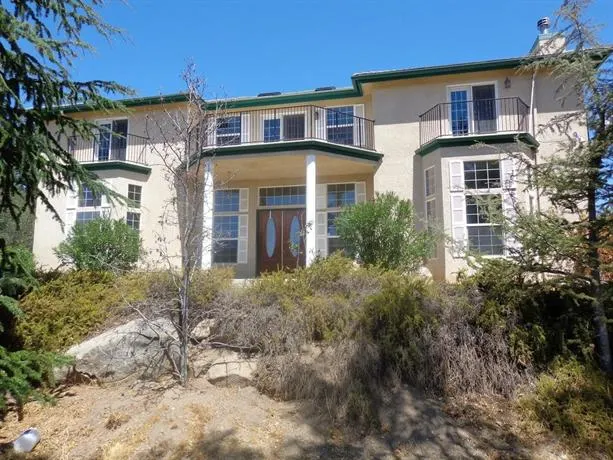 Yosemite 41 South Mansion - Image 1