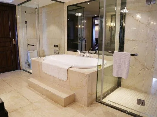 Wangfu Hotel - Image 1