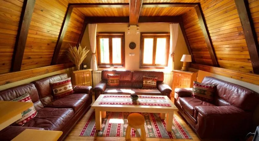 Mountain House Tipi Tara - Image 1
