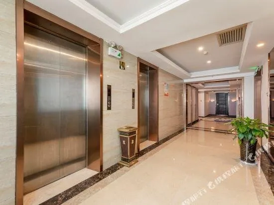 TYRONE HOTEL - Image 1