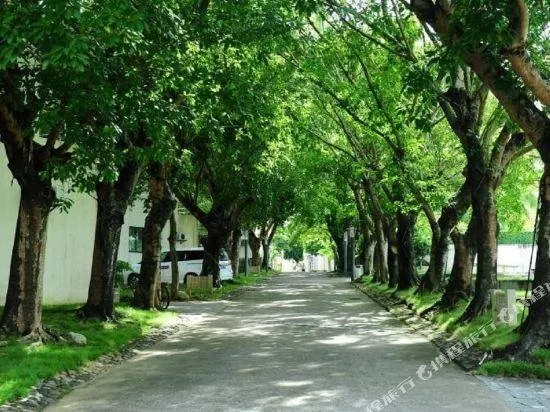 Pearl Hot Spring Hotel - Image 1