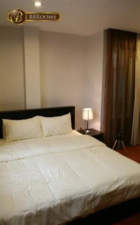 B8 Rooms Hotel Bangkok - Image 1