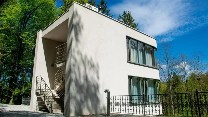 Rimske terme - Apartment Villa Sisi - Image 1
