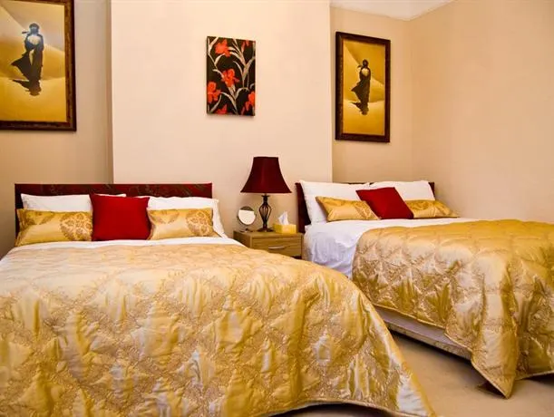 No 7 Priory Guest House - Image 1