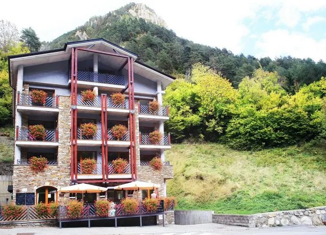 Apartamentos Sant Romà - Image 1