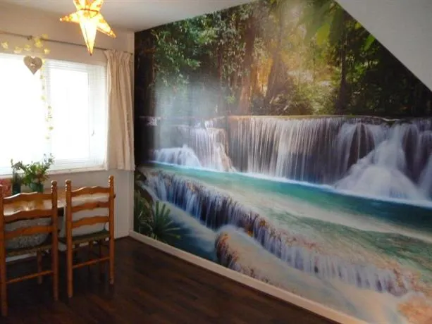Bluebells House - Image 1