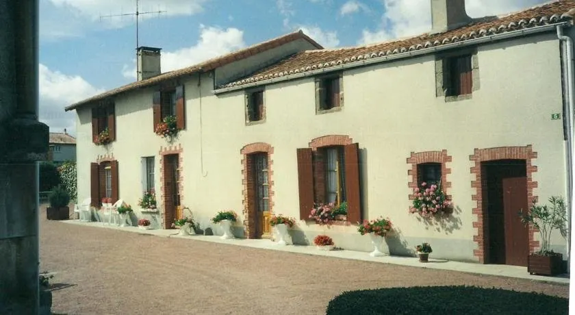 No 5 Bressuire - Image 1