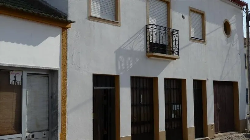 Antonia Moreira - Image 1