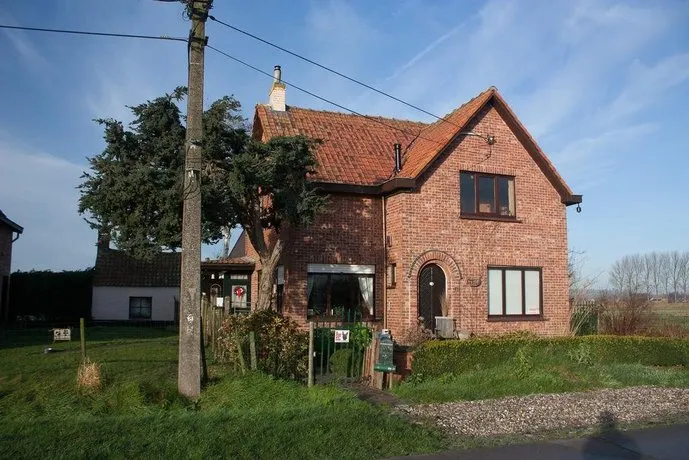 B&B Country HeART - Image 1