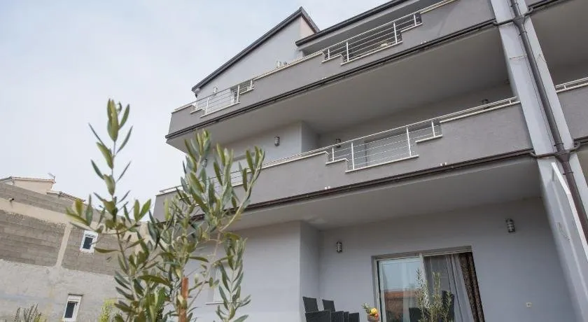 Luxury apartment Podstrana - Image 1