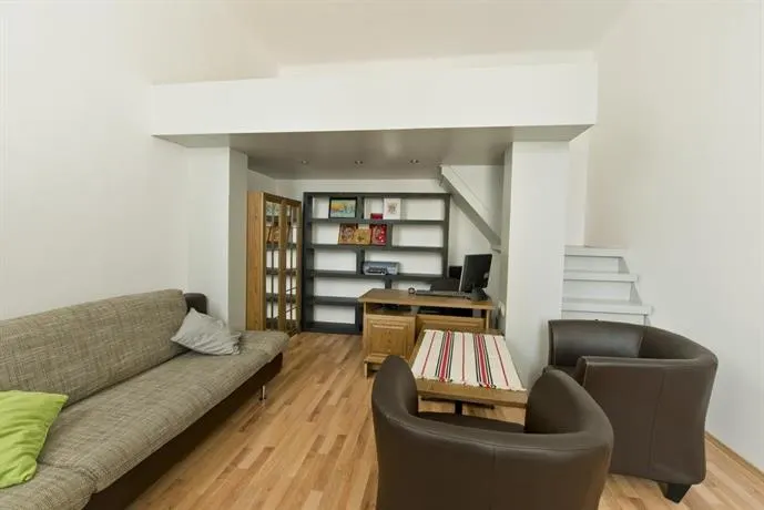 Mamma's Apartment - Image 1