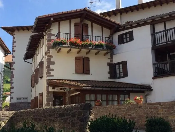 Casa Aldalurberea - Image 1