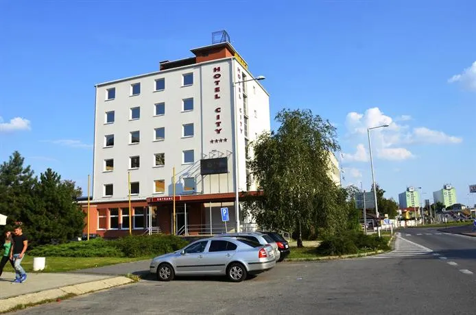 Hotel City Galanta - Image 1