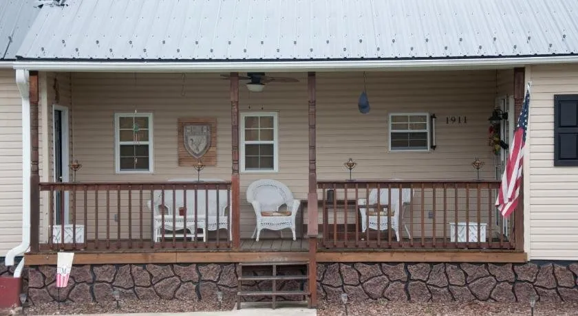 Browning Lambert Resort - Hatfield Mccoy And Local Off-Road Trails - Image 1