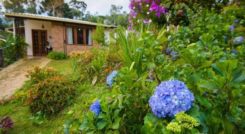 Casa do Lago Dores do Rio Preto - Image 1