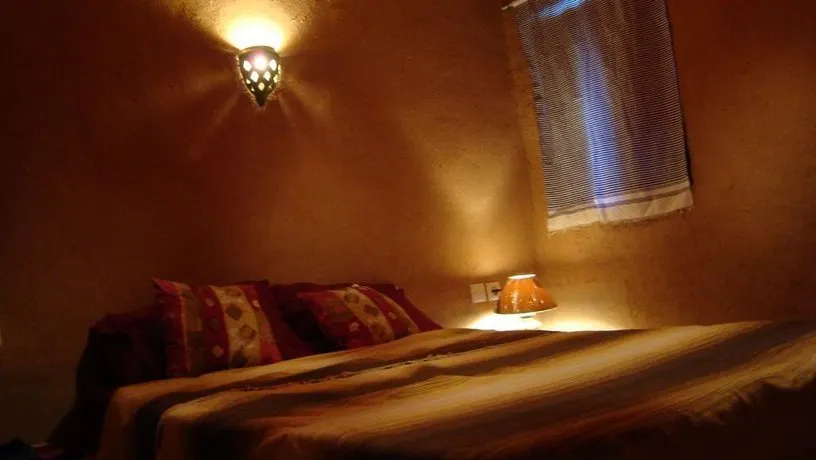 Riad Roses - Image 1