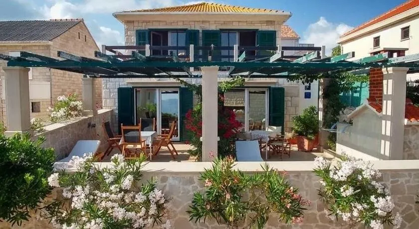 Apartments Gracija - Image 1