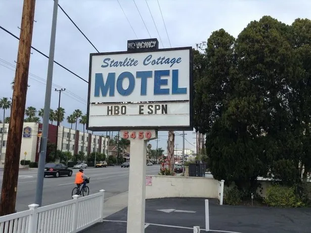 Starlite Cottage Motel - Image 1