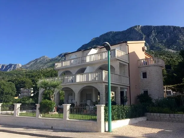 Villakamena - Image 1