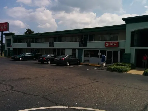 Express Inn East - Image 1