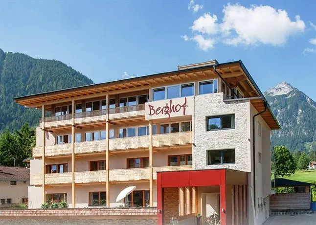 Hotel Garni Berghof - Image 1