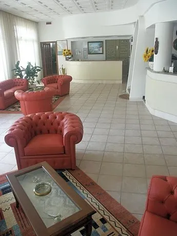 Hotel K2 - Image 1