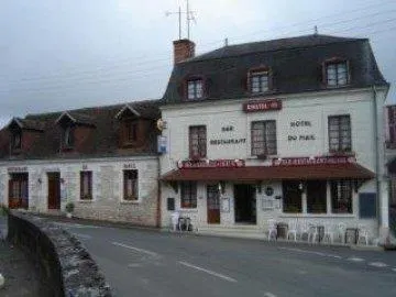 Hotel Du Mail - Image 1