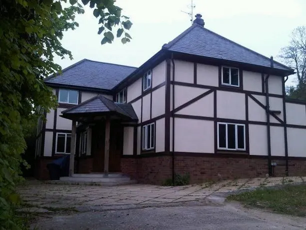 Mulberry House - Image 1
