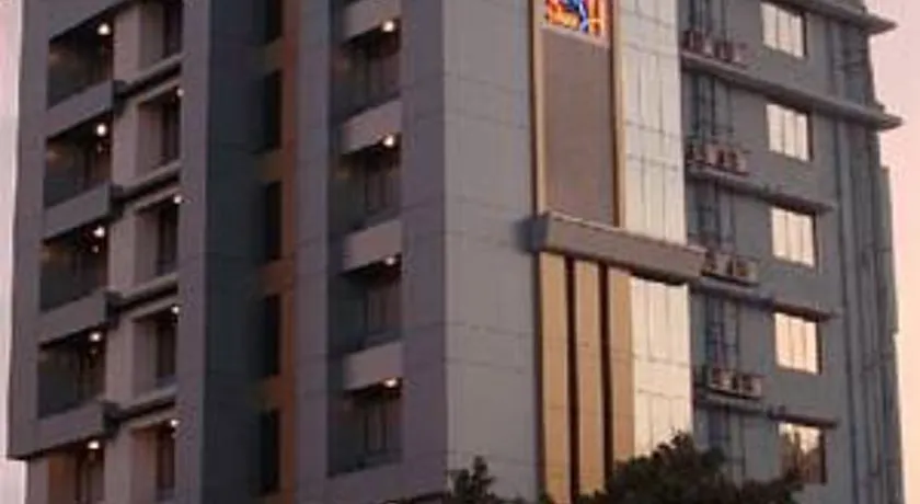 Hotel Sampoorna - Image 1