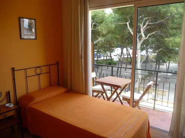 Hostal Bonanza - Image 1