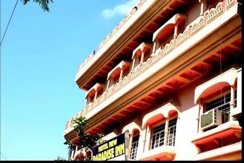 New Paradise Inn - Image 1
