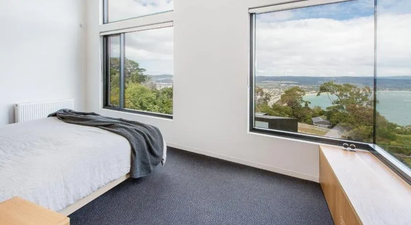 COASTAL LUXE - MT MARTHA - Image 1