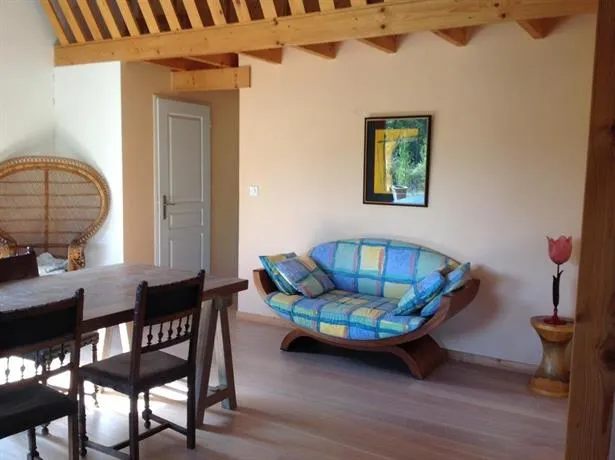 Maison Jade - Image 1