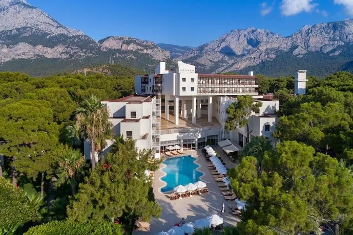 OTIUM HOTEL LIFE - Image 1