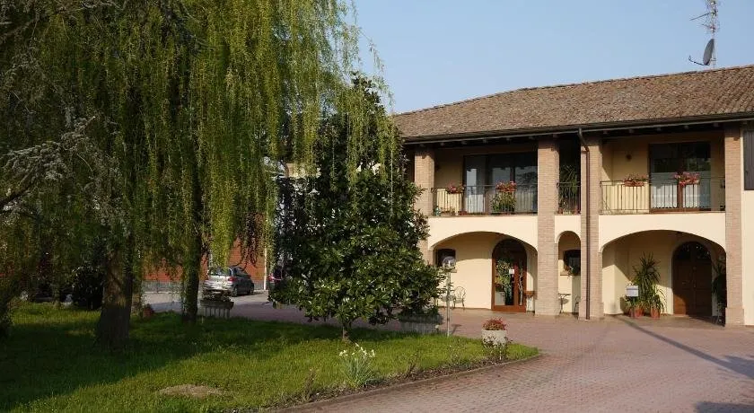 Agriturismo e Bed & Breakfast Mongiorgi I Salici - Image 1