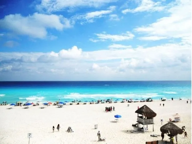 Mio Cancun Hotel Boutique - Image 1