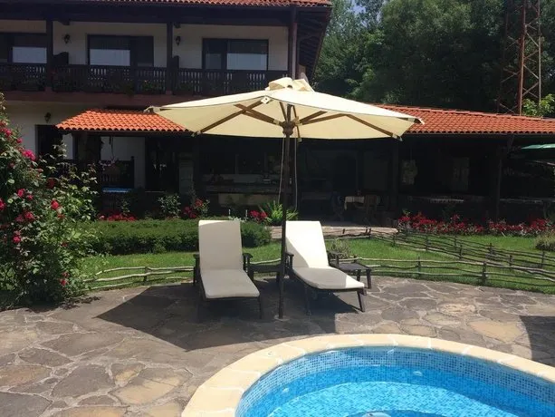 Family Hotel Svatovete - Image 1
