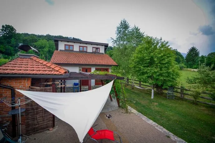 Holiday Home Luna Bihac - Image 1