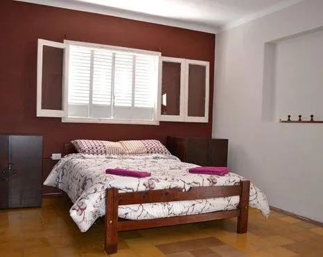 Las Magnolias Hostel - Image 1