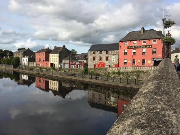 Imperial Guest House Kilkenny - Image 1