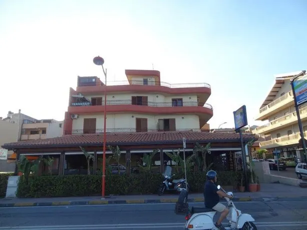 Casavacanze Casablanca - Image 1