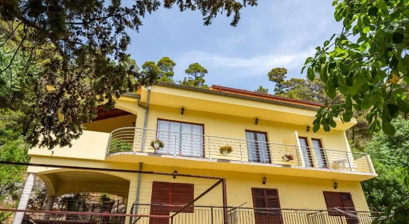 Apartments Maris - Image 1