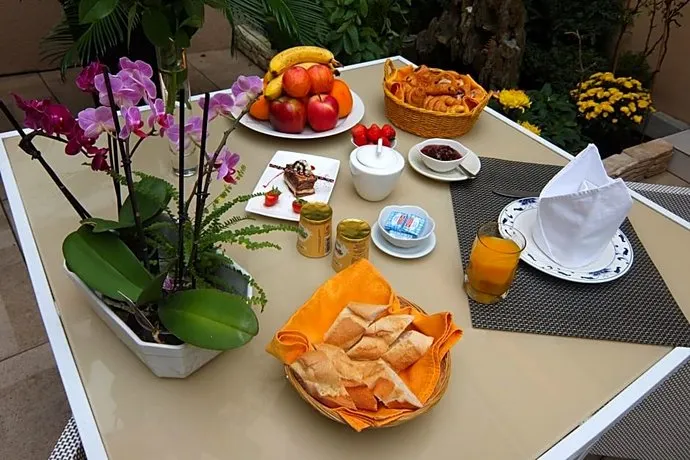 Hotel Restaurant Du Soleil Levant - Image 1
