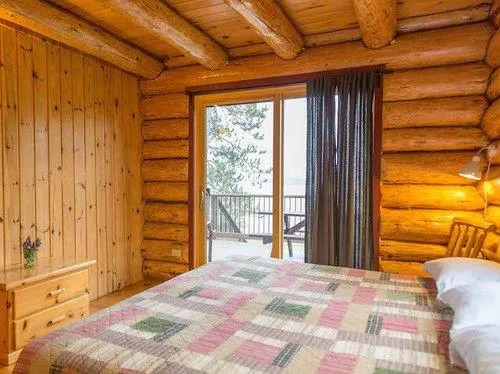 White Eagle Resort - Image 1