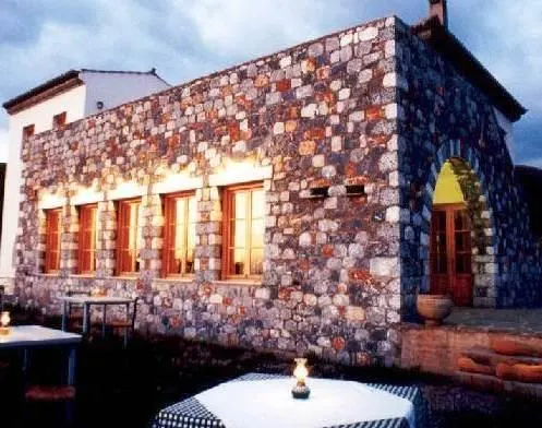 To Kastro - Image 1