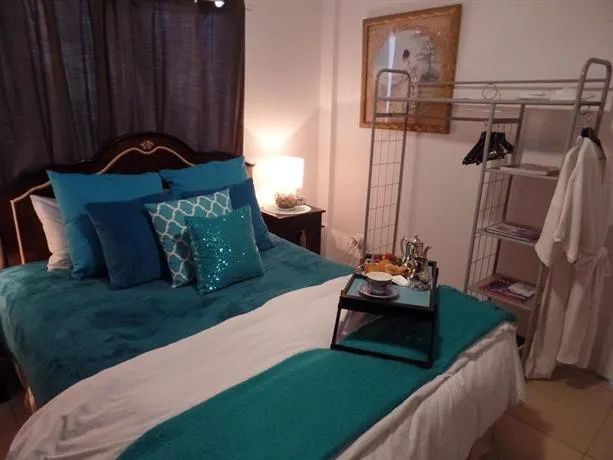Redcliffe Ocean Breeze B&B - Image 1