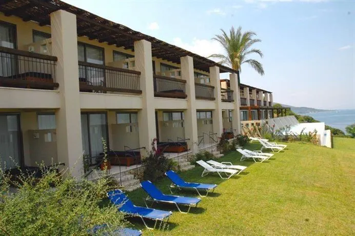 Ionian Blue Garden Suites - Image 1
