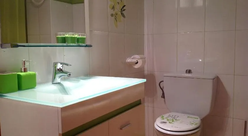 Apartamentos Alcaniz II - Image 1