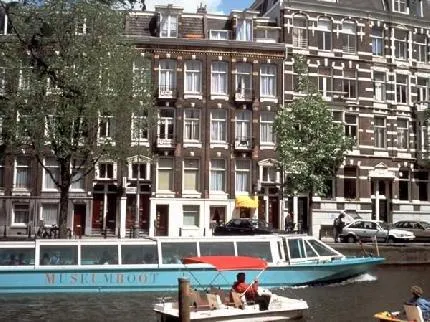 King Hotel - Image 1