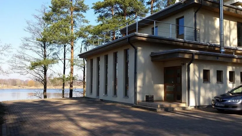 Cottage Elingi - Image 1